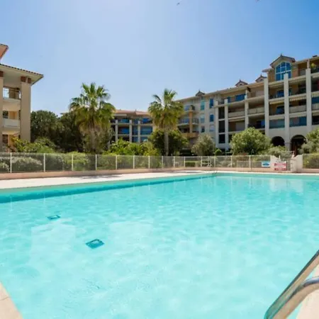Appartamento Bord Dans Un Grand Parc *